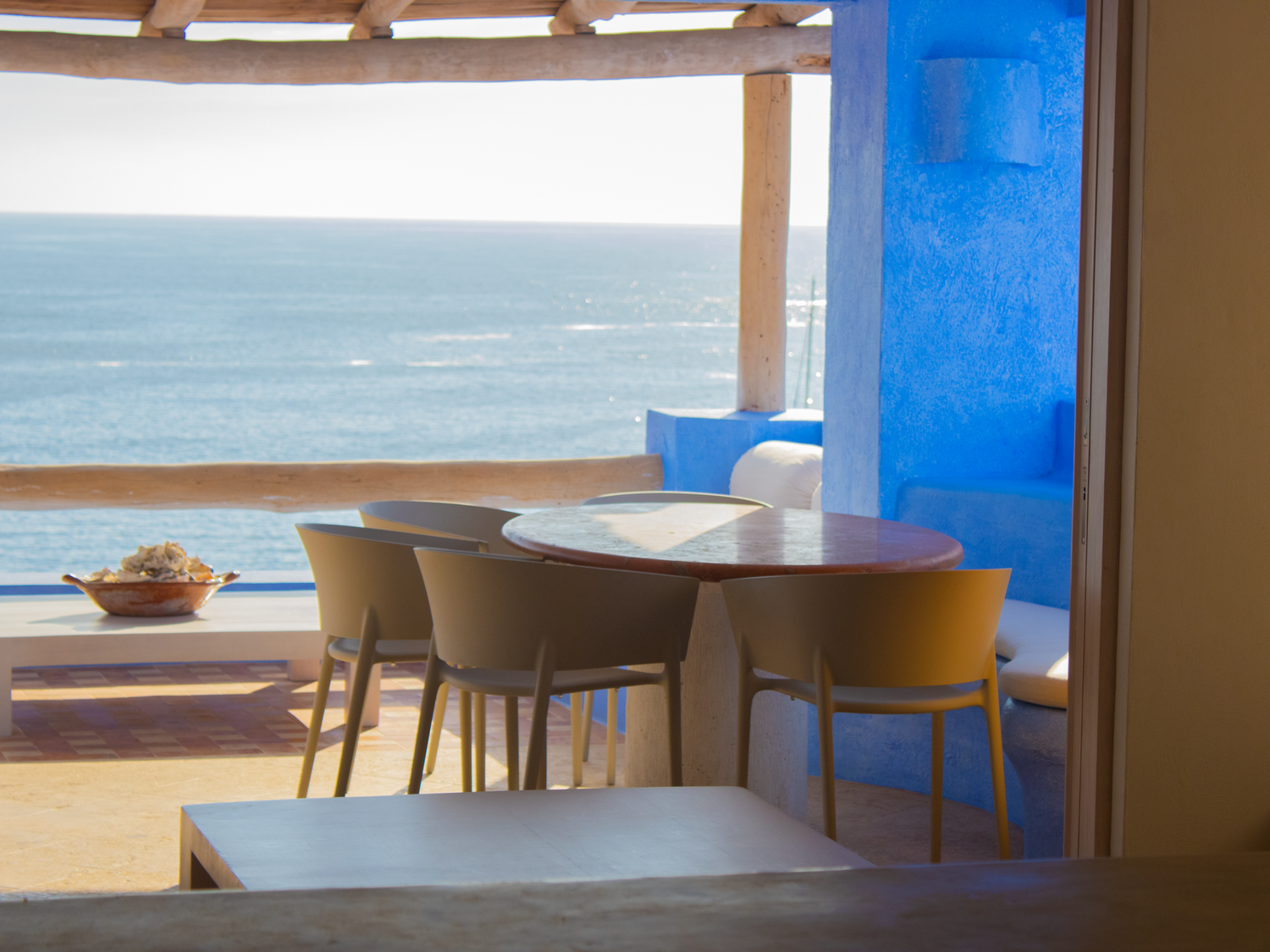 Outdoor dining room